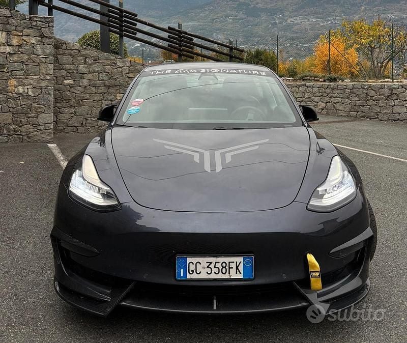 Grigio Usata 2020 Tesla Model 3 Tre volumi | 24.997 € (Molto cara) - Immagine 1/4