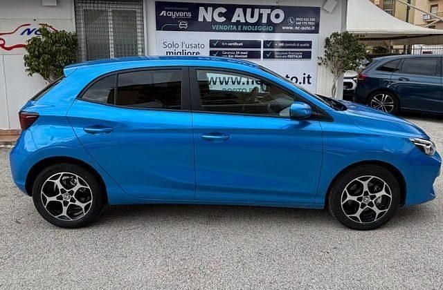 Nuova MG MG3 Luxury 194 CV (142 kW) 2025 Blu Utilitaria
