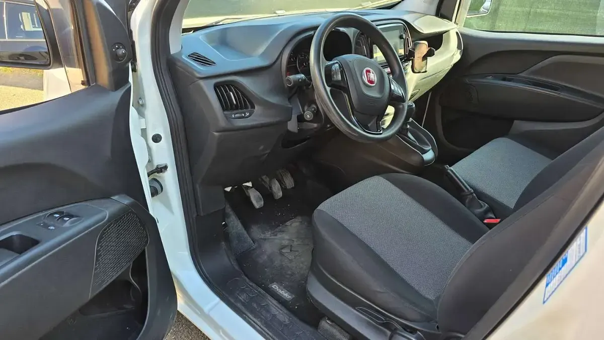 Usata Fiat Doblò Trekking 120 CV (88 kW) 2021 Bianco Monovolume