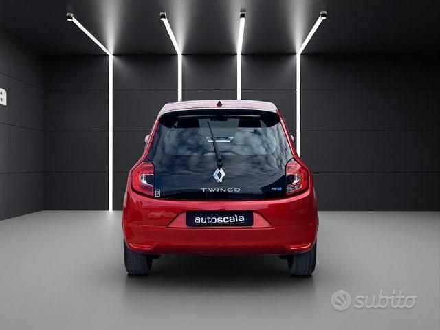 Usata Renault Twingo Life 60 kW (82 CV) 2021 Rosso passion Utilitaria