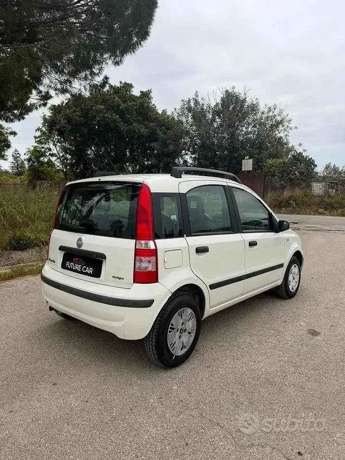 Usata Fiat Panda Emotion 69 CV (50 kW) 2007 Bianco Utilitaria