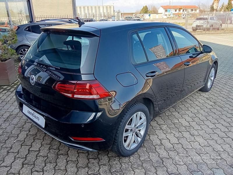 Usata VW Golf VII Business 116 CV (85 kW) 2019 Nero perla Berlina