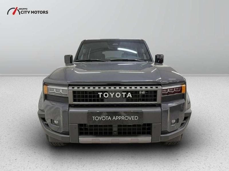 Usata Toyota Land Cruiser 205 CV (150 kW) 2024 Grigio SUV
