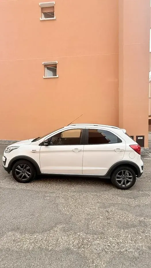 Usata Ford Ka Plus Active 86 CV (63 kW) 2019 Bianco Utilitaria