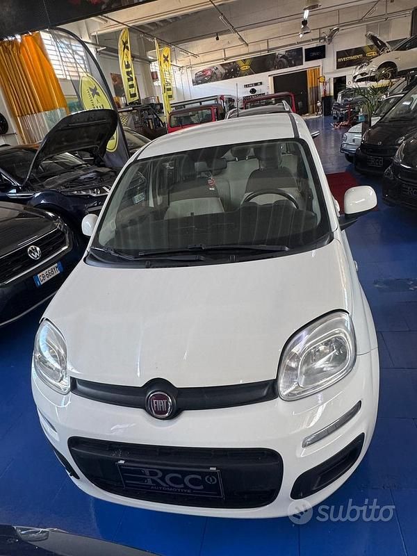 Usata Fiat Panda Pop 69 CV (50 kW) 2015 Bianco Berlina