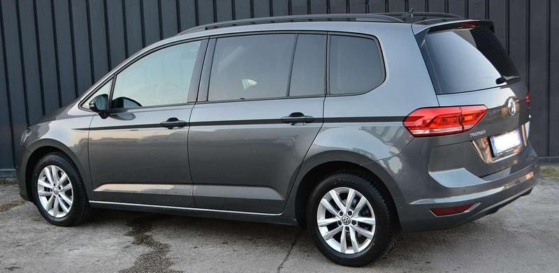 Usata VW Touran Highline 116 CV (85 kW) 2017 Grigio Monovolume
