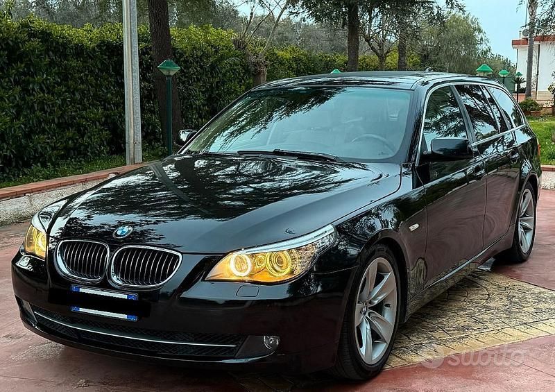 Usata BMW 525 197 CV (144 kW) 2008 Nero Station wagon