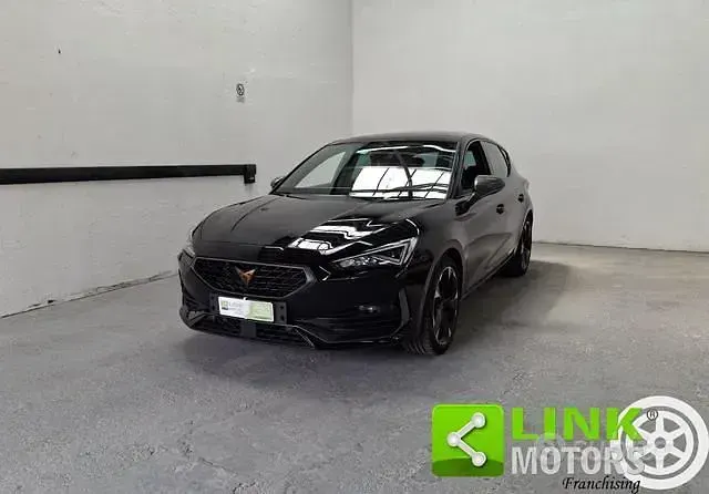 Usado Cupra Leon 150 CV (110 kW) 2023 Gris Berlina