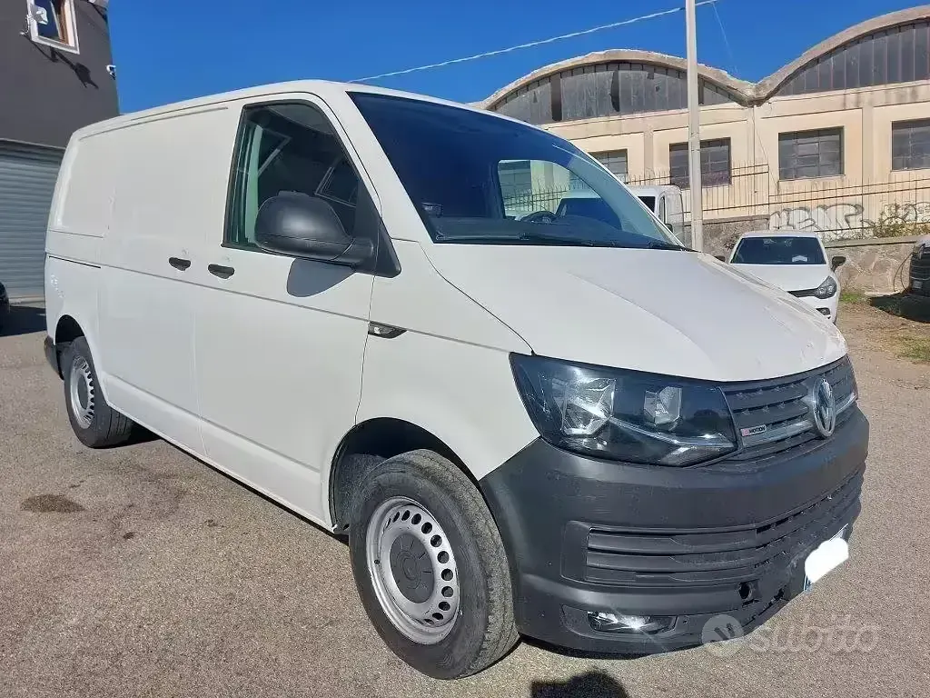 Begagnad VW Transporter Business 150 HK (110 kW) 2018 Vit Van
