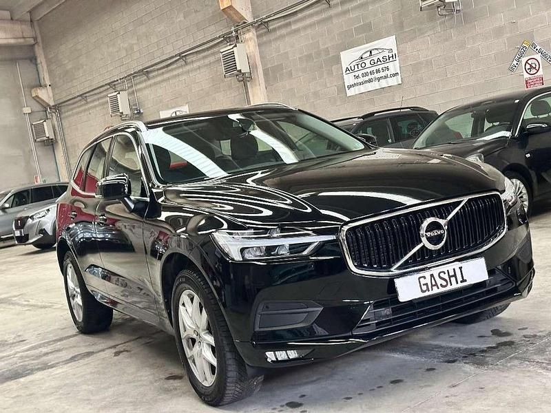 Usata Volvo XC60 Momentum 190 CV (139 kW) 2020 Nero SUV