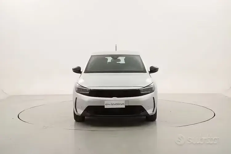 Usata Opel Corsa 101 CV (74 kW) 2025 Grigio Utilitaria