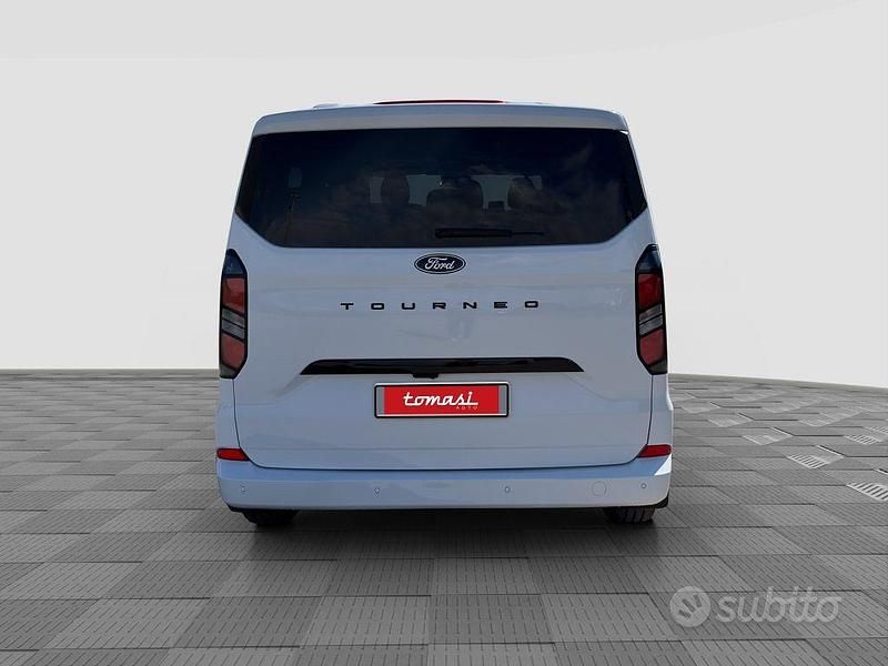 Usata Ford Tourneo Custom Titanium 150 CV (110 kW) 2025 Bianco frozen Furgone