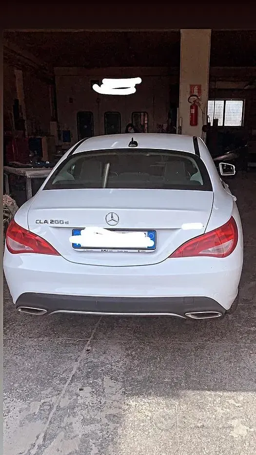 Usata Mercedes CLA200 163 CV (119 kW) 2019 Bianco Coupé