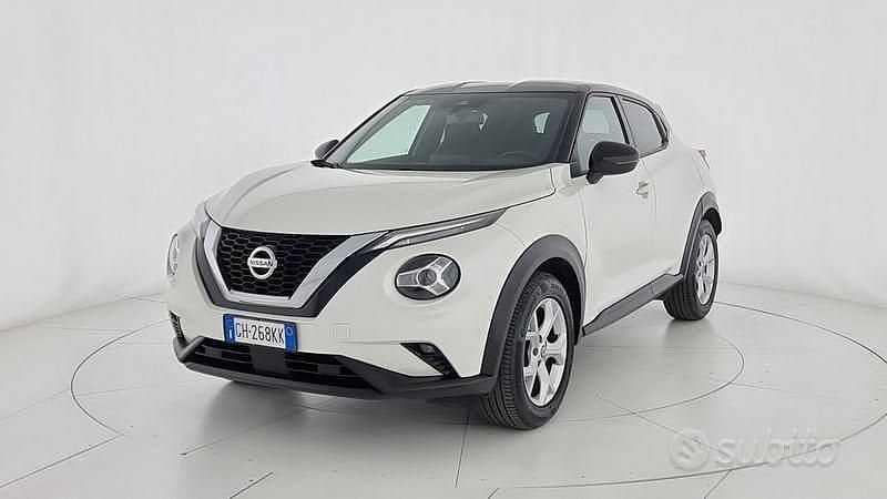 Usata Nissan Juke N-Connecta 114 CV (83 kW) 2022 Bianco SUV