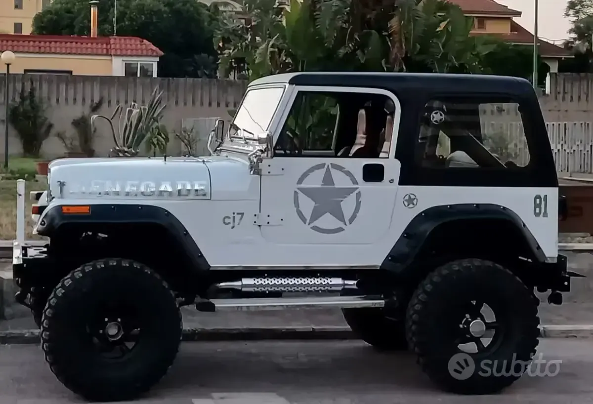 Usata Jeep CJ 1981 Bianco Cabrio