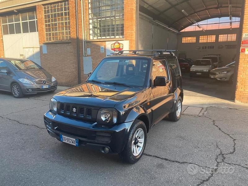 Blu Usata 2009 Suzuki Jimny SUV | 13.800 € (Cara) - Immagine 1/4