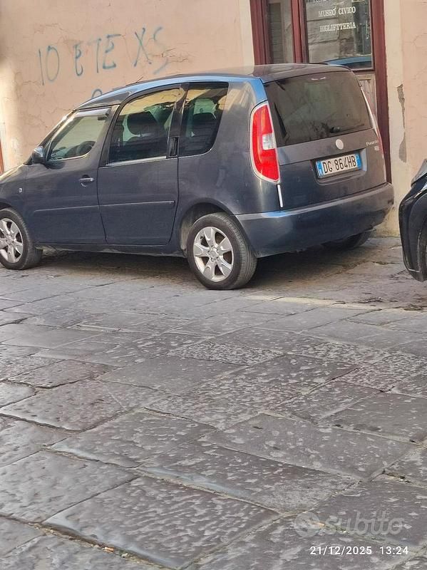 Usata Skoda Roomster 2007 Grigio Monovolume