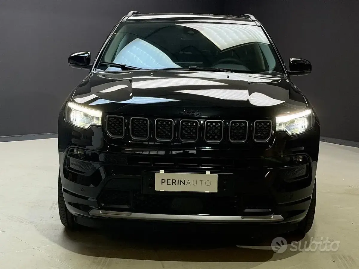 Usata Jeep Compass Summit 131 CV (96 kW) 2025 Nero SUV