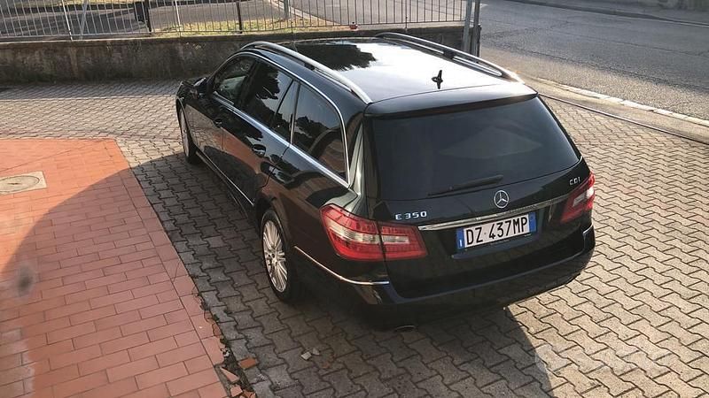 Usata Mercedes E350 Elegance 231 CV (169 kW) 2009 Nero Station wagon