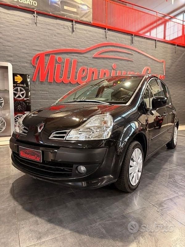 Usata Renault Modus 75 CV (55 kW) 2013 Nero Monovolume