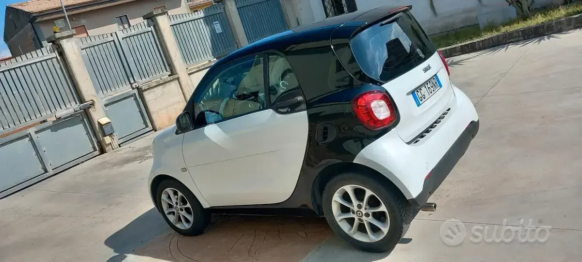 Usata Smart ForTwo Coupé Passion 71 CV (52 kW) 2015 Bianco Coupé