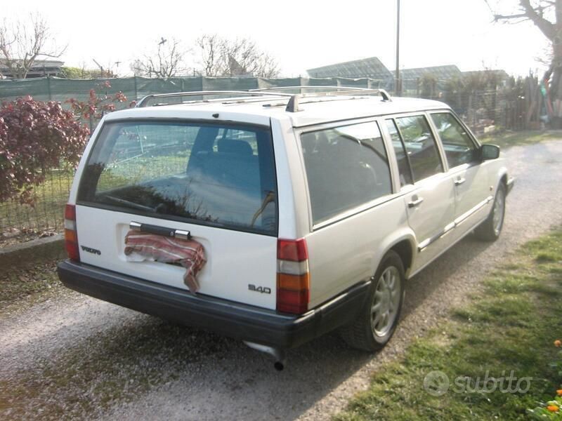 Usata Volvo 940 111 CV (81 kW) 1992 Bianco Station wagon