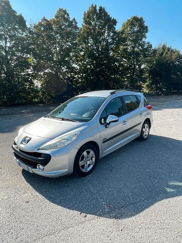 Usata Peugeot 207 75 CV (55 kW) 2009 Grigio Station wagon