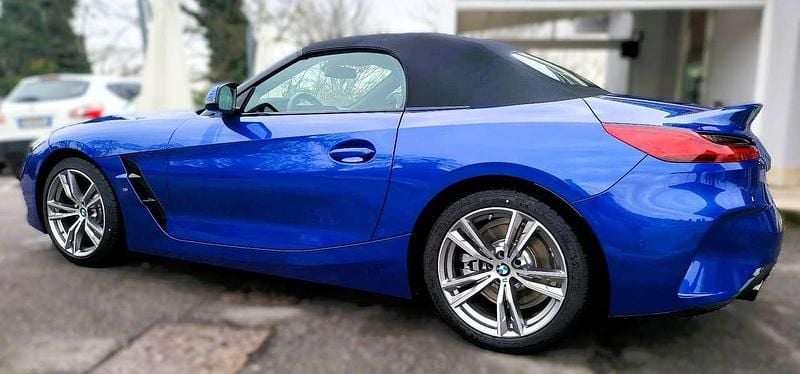 Usata BMW Z4 M Sport 197 CV (144 kW) 2024 Blu/azzurro Cabrio