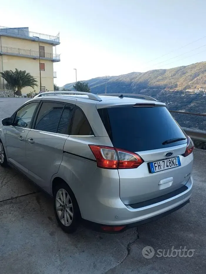 Usata Ford Grand C-Max 120 CV (88 kW) 2017 Grigio Monovolume