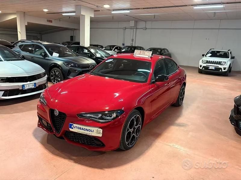Usata Alfa Romeo Giulia Sprint 280 CV (205 kW) 2024 Rosso Berlina