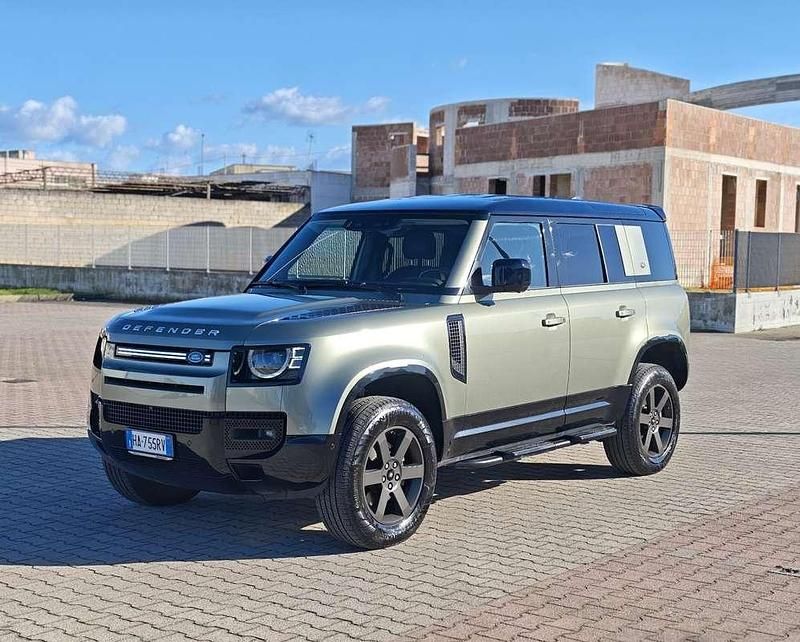 Usata Land Rover Defender Dynamic 200 CV (147 kW) 2021 Verde SUV