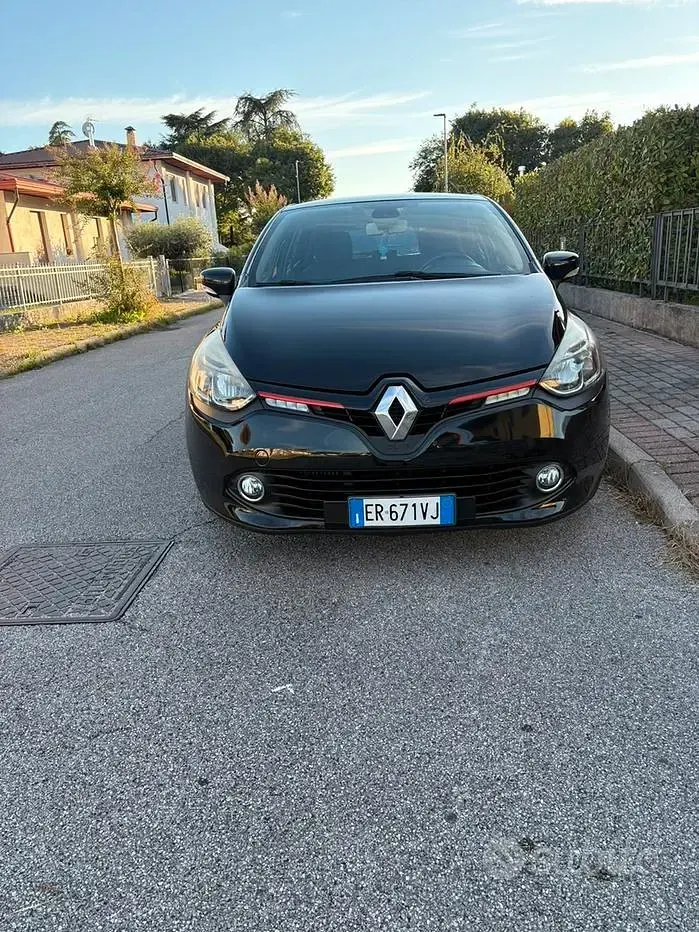 Usata Renault Clio IV 90 CV (66 kW) 2013 Nero Berlina