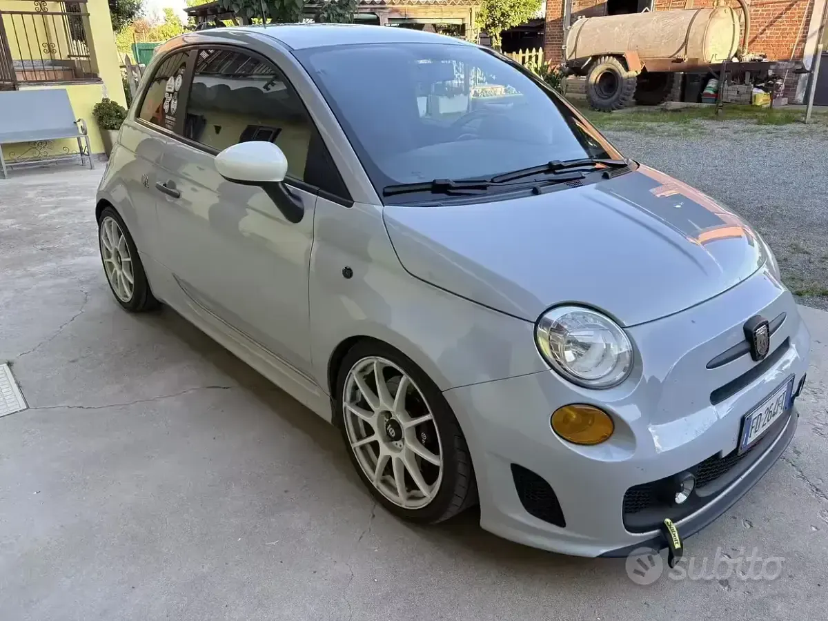 Usata Abarth 500 140 CV (102 kW) 2016 Grigio Utilitaria