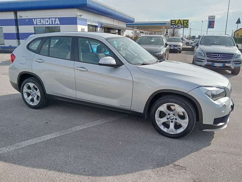 Usata BMW X1 Sport Line 143 CV (105 kW) 2015 Argento SUV