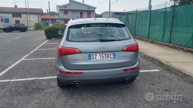 Usata Audi Q5 240 CV (176 kW) 2009 Grigio SUV