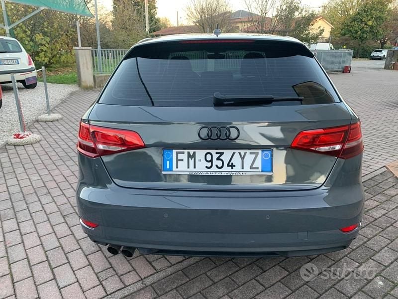 Usata Audi A3 Sport 150 CV (110 kW) 2017 Grigio Berlina