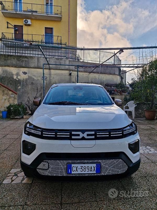 Usata Dacia Spring Extreme 47 kW (65 CV) 2025 Bianco Utilitaria
