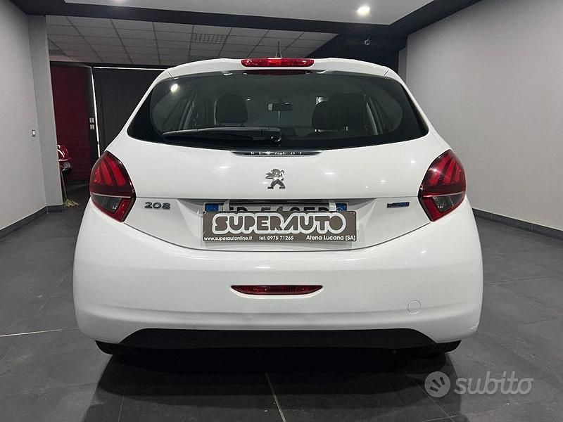 Usata Peugeot 208 Allure 75 CV (55 kW) 2017 Bianco Utilitaria