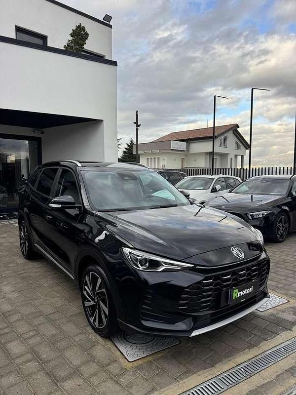 Usata MG ZS Luxury 102 CV (75 kW) 2025 Nero SUV