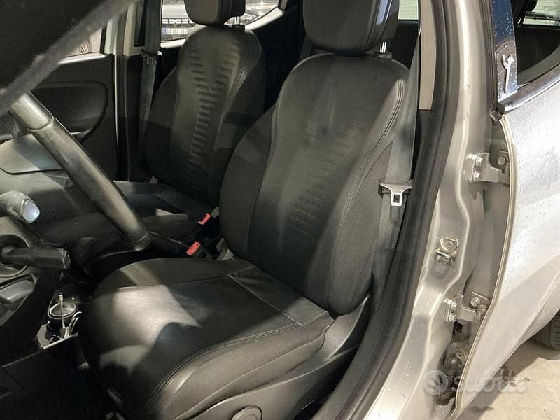 Usata Lancia Ypsilon S 85 CV (62 kW) 2014 Grigio Utilitaria