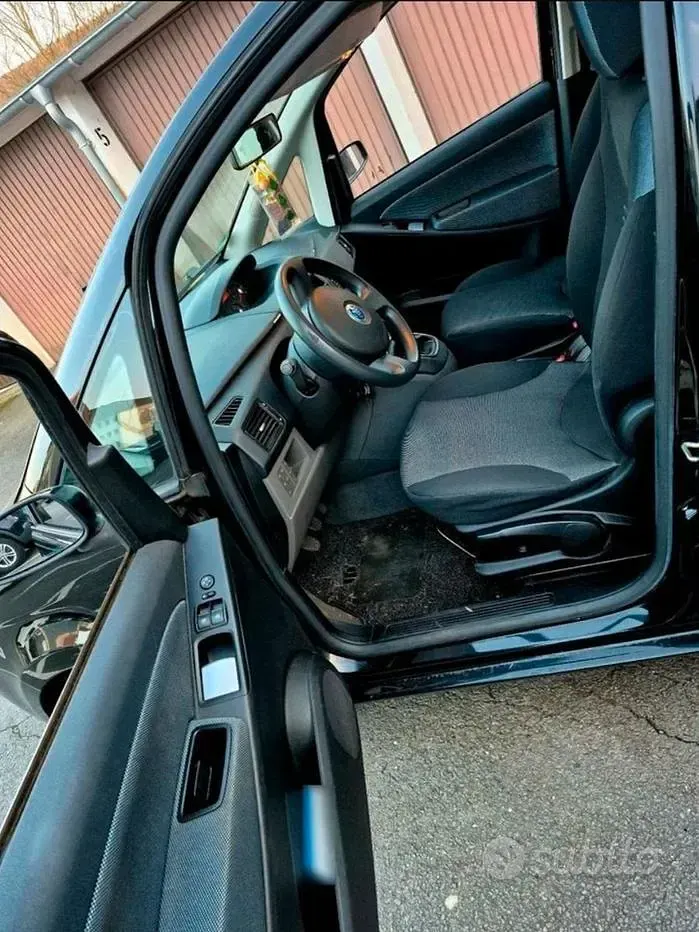Usata Fiat Idea 90 CV (66 kW) 2007 Nero Monovolume