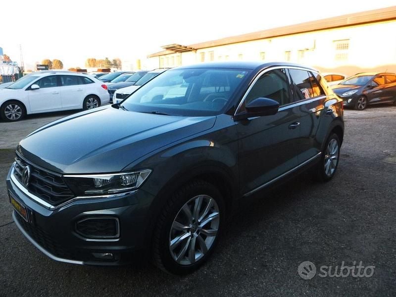 Usata VW T-Roc Advance 150 CV (110 kW) 2018 Grigio SUV