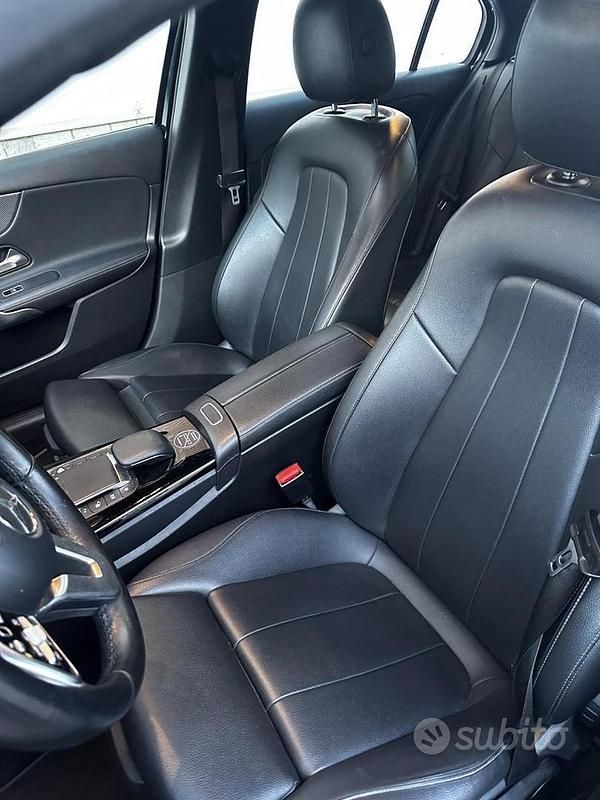 Usata Mercedes A180 Business 136 CV (100 kW) 2020 Nero Berlina