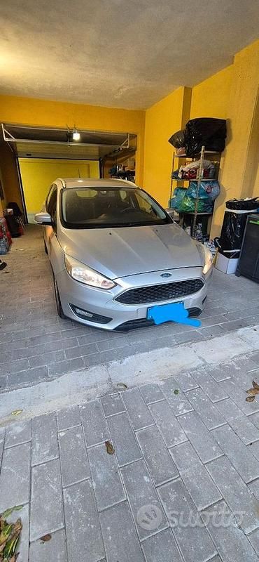 Usata Ford Focus 95 CV (69 kW) 2015 Grigio Station wagon
