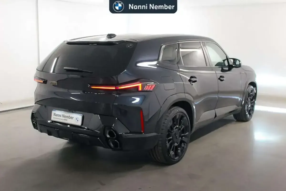 Usata BMW XM 653 CV (480 kW) 2025 Carbon black metallizzato SUV