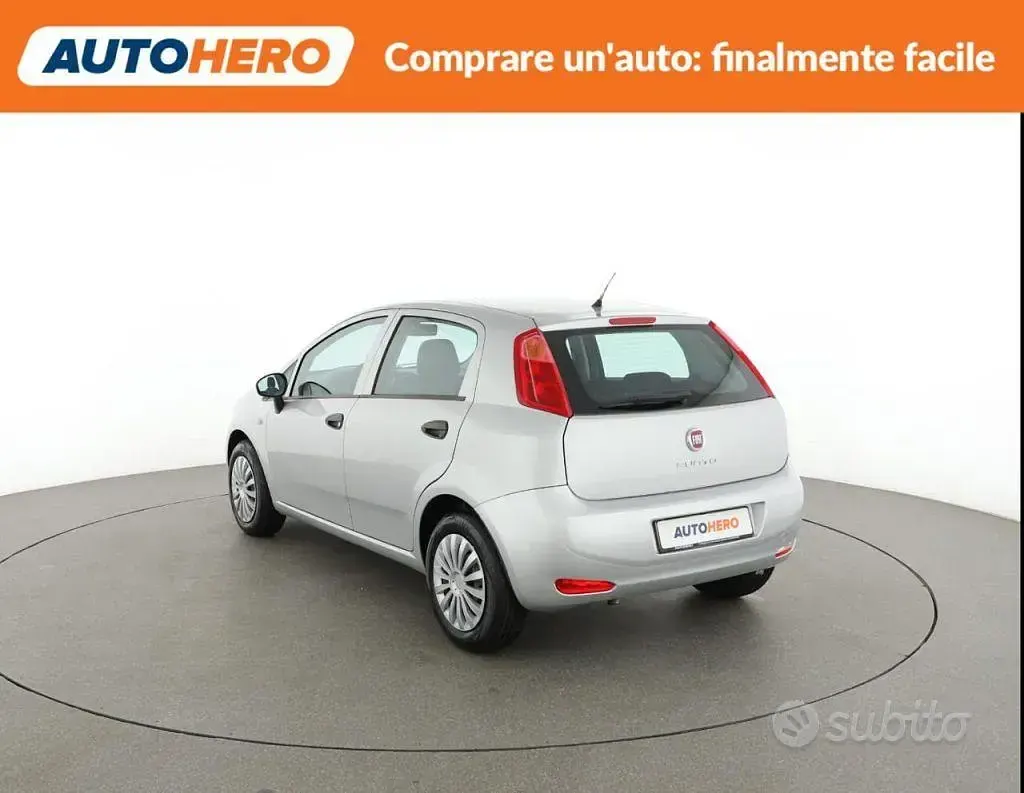 Usata Fiat Punto Street 69 CV (50 kW) 2015 Grigio Utilitaria