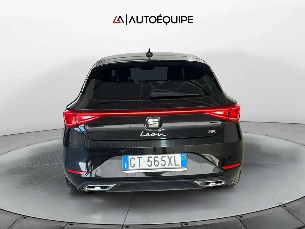 Usata Seat Leon FR 150 CV (110 kW) 2024 Nero Berlina