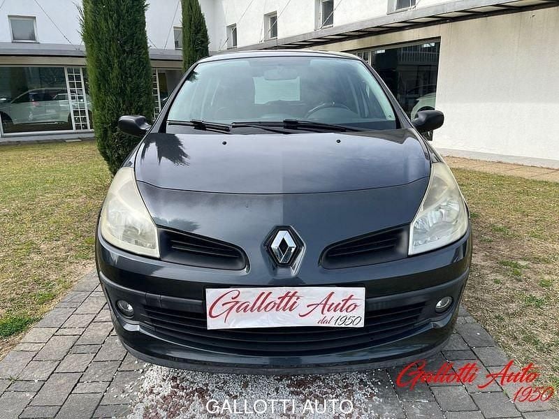 Usata Renault Clio II 74 CV (54 kW) 2008 Berlina