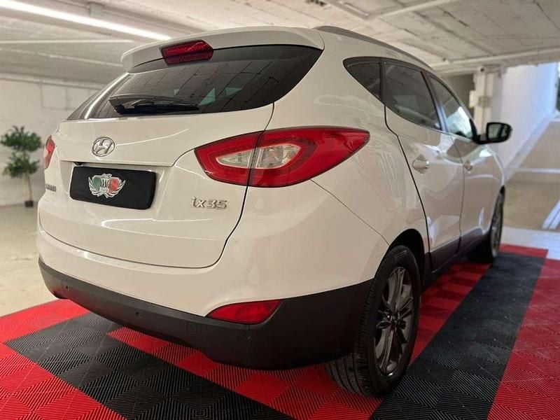 Usata Hyundai ix35 135 CV (99 kW) 2015 Bianco SUV