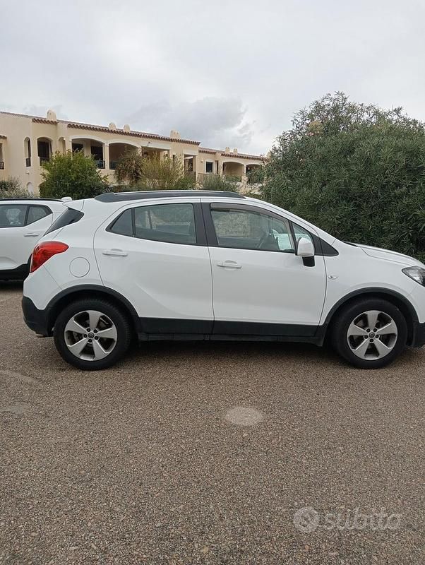 Usata Opel Mokka 130 CV (95 kW) 2014 Bianco SUV